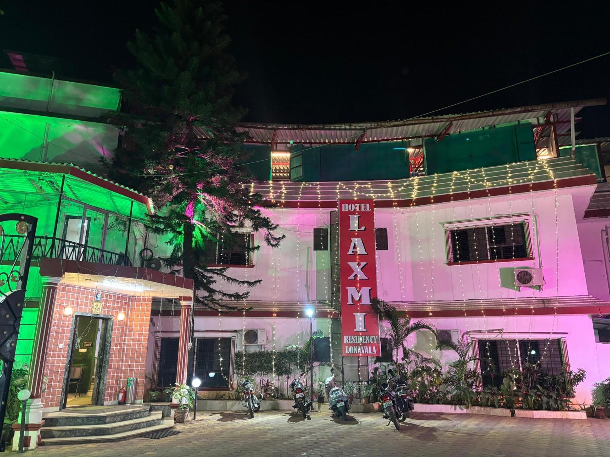 Hotel Laxmi Residency Lonavala Bagian luar foto