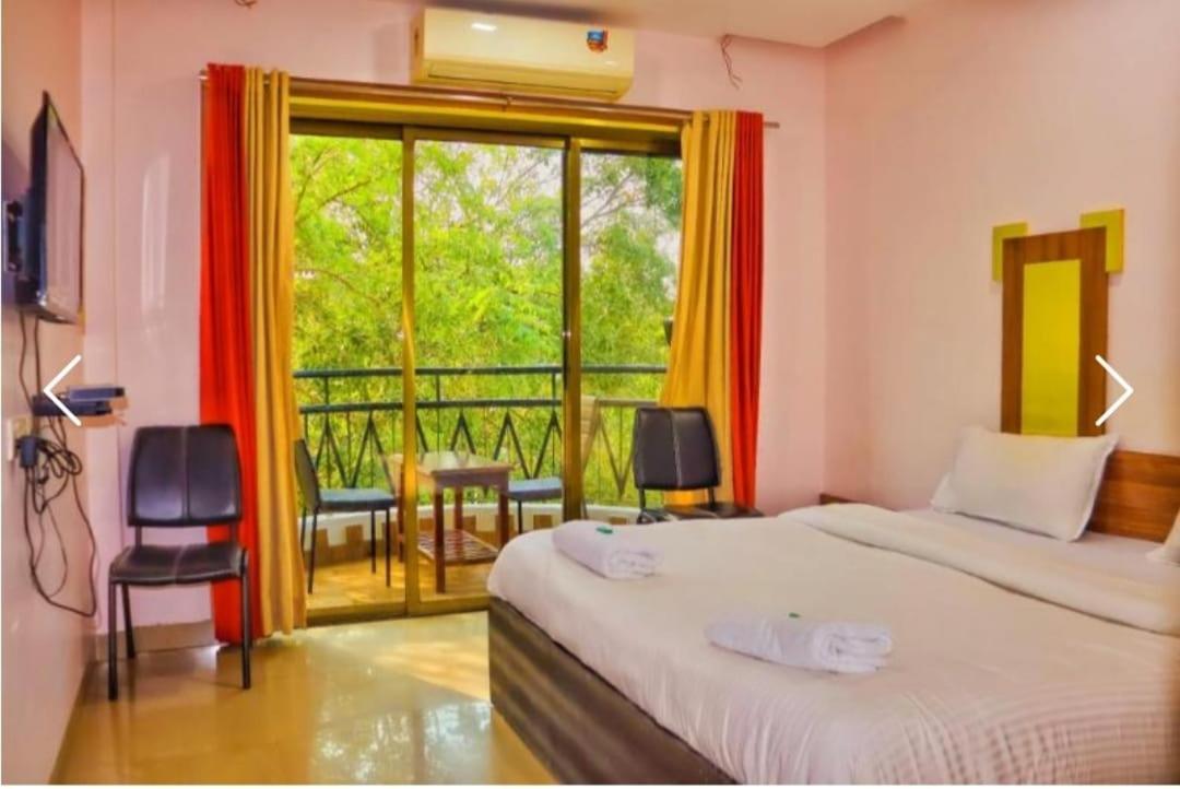 Hotel Laxmi Residency Lonavala Bagian luar foto