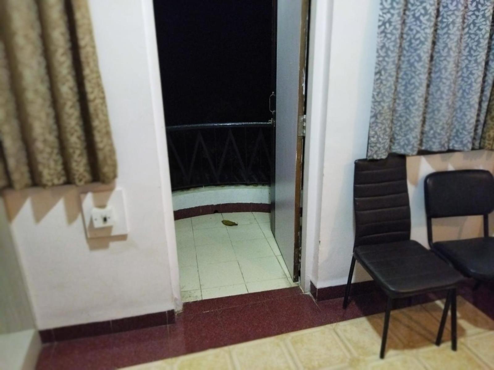 Hotel Laxmi Residency Lonavala Bagian luar foto
