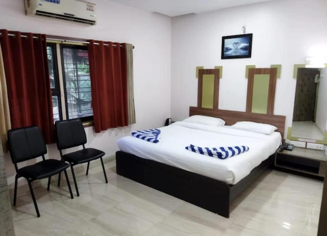 Hotel Laxmi Residency Lonavala Bagian luar foto