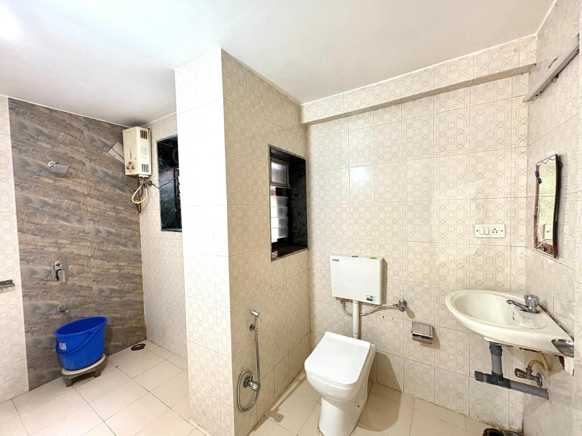 Hotel Laxmi Residency Lonavala Bagian luar foto