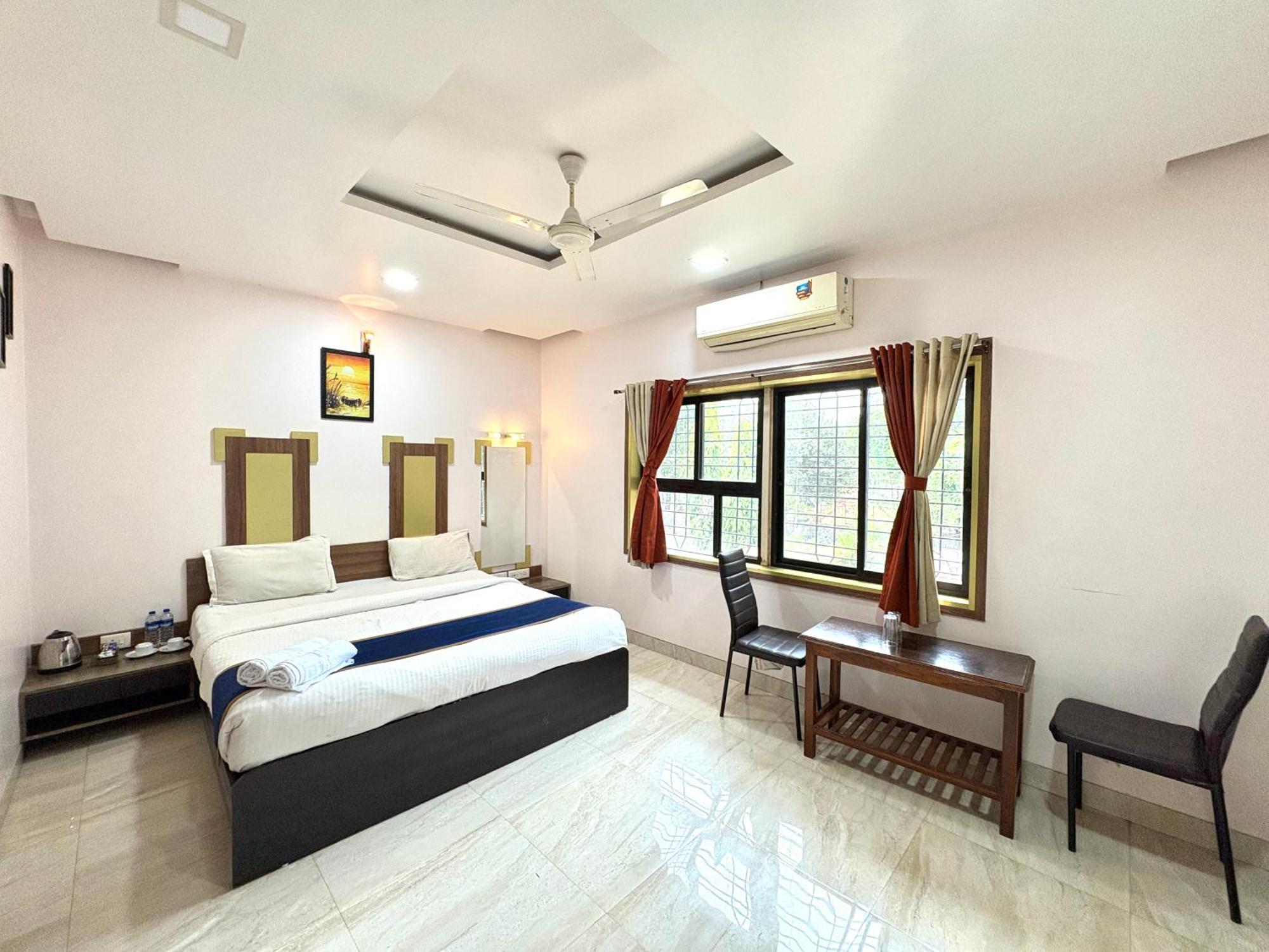Hotel Laxmi Residency Lonavala Bagian luar foto