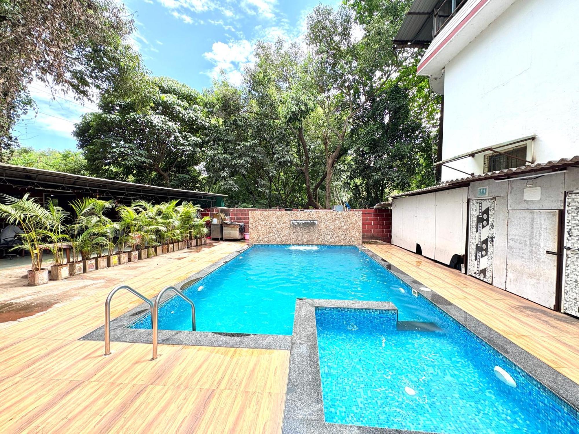 Hotel Laxmi Residency Lonavala Bagian luar foto