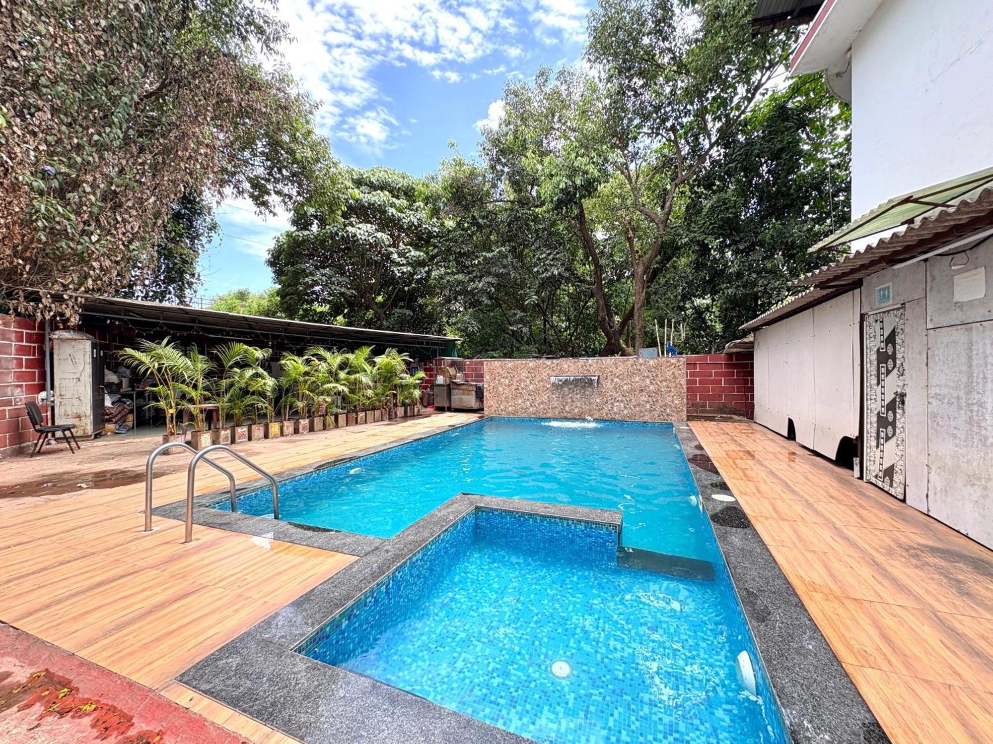 Hotel Laxmi Residency Lonavala Bagian luar foto