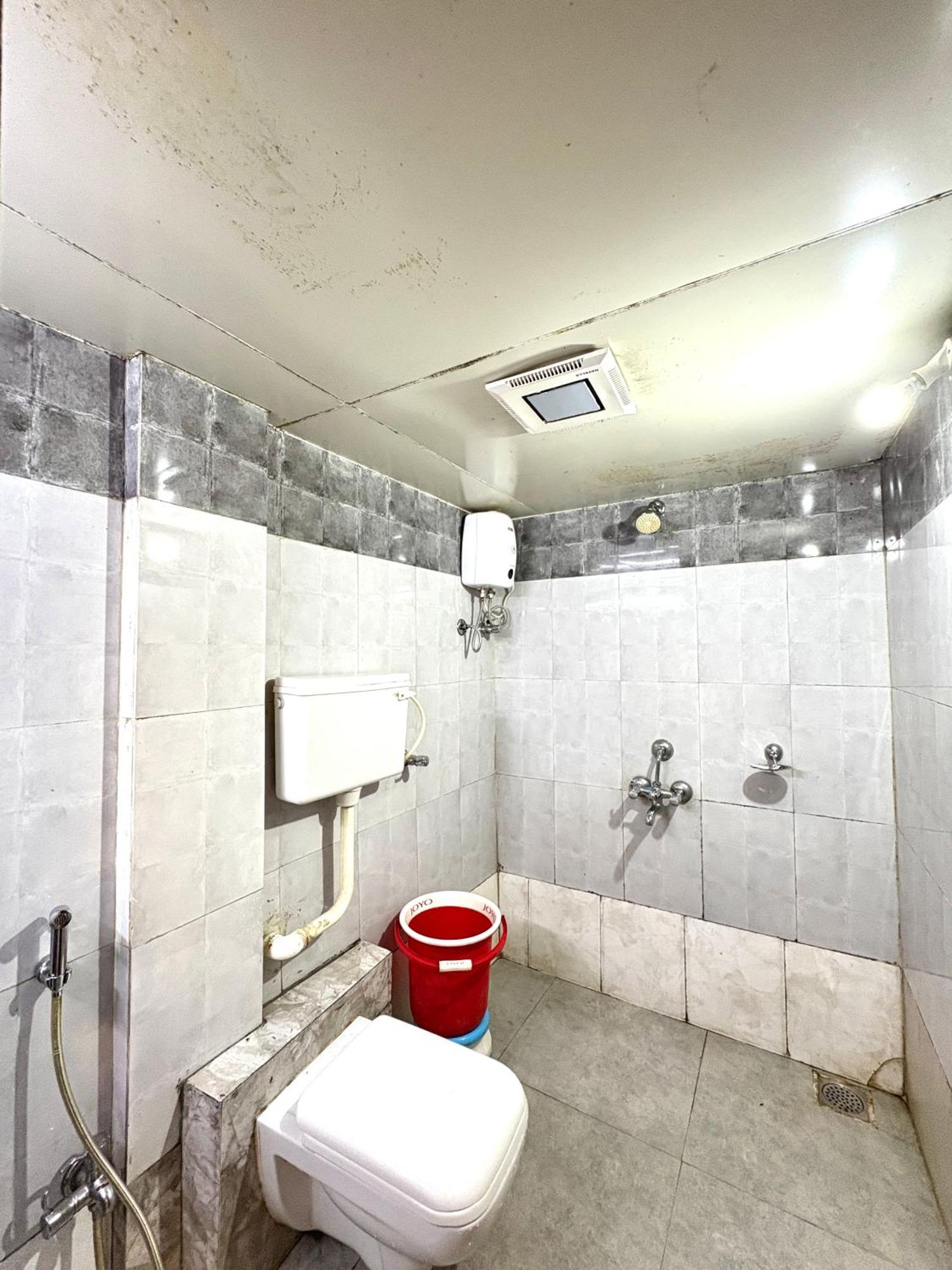Hotel Laxmi Residency Lonavala Bagian luar foto